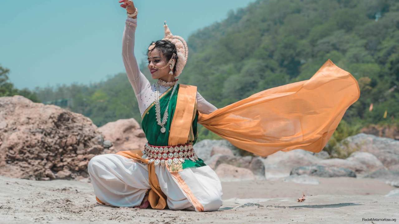 A visão tântrica sobre a sexualidade feminina: celebração da Shakti e a energia sagrada da criação