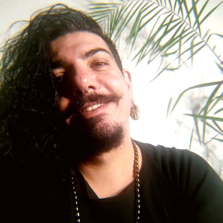 Prem Ashok ( Luiz Chacon) - Terapeuta NeoTantrico metodo Deva Nishok e Terapeuta Holístico e de práticas Integrativas