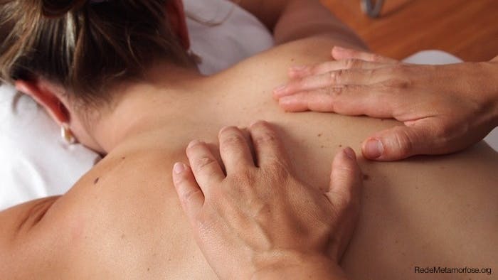 Massagem tântrica: nova forma de se relacionar com o corpo e a sexualidade
